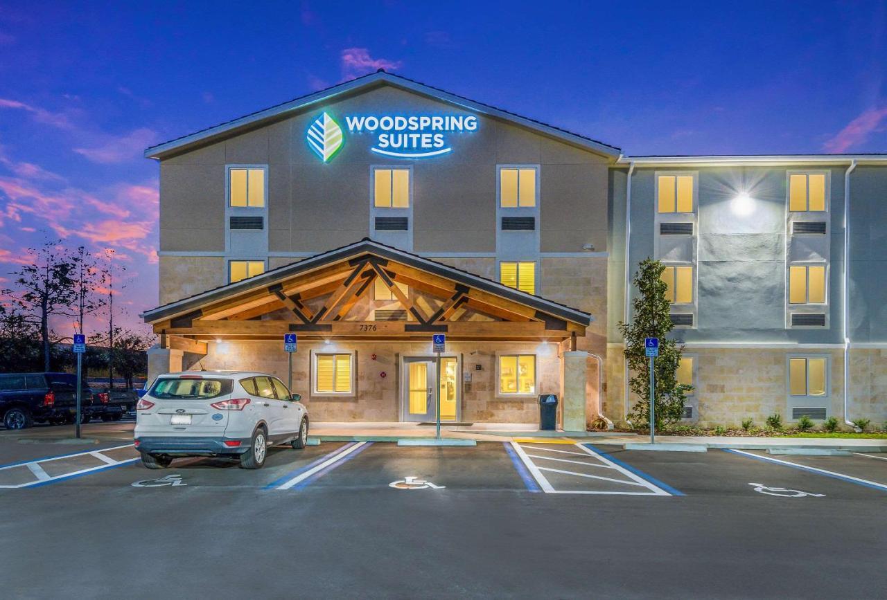 Woodspring Suites 布雷登顿 外观 照片