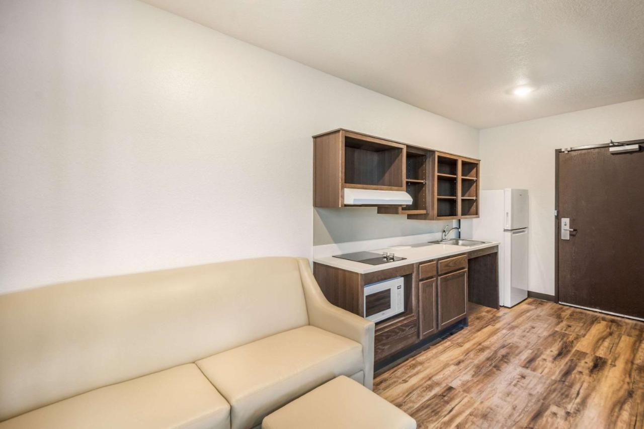 Woodspring Suites 布雷登顿 外观 照片