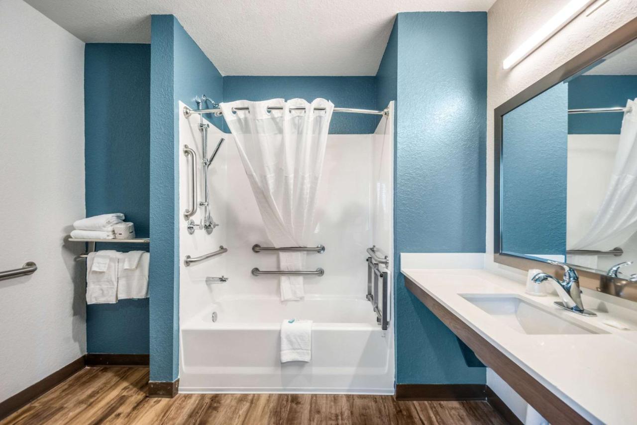 Woodspring Suites 布雷登顿 外观 照片