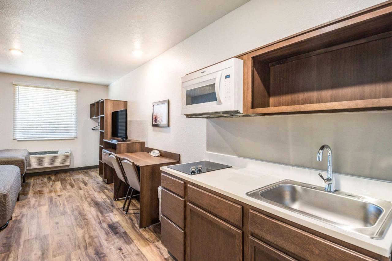 Woodspring Suites 布雷登顿 外观 照片